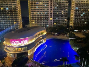 Azure Urban Staycation